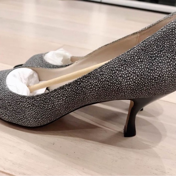 ROSEGOLD Pumps, Size 8. Office friendly! - Picture 3 of 4